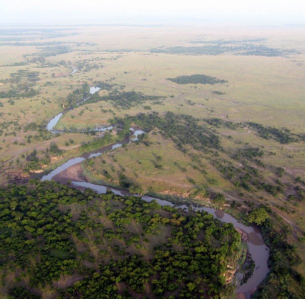 day06IMG_2524.jpg - Meandering river. Masai Mara, Kenya